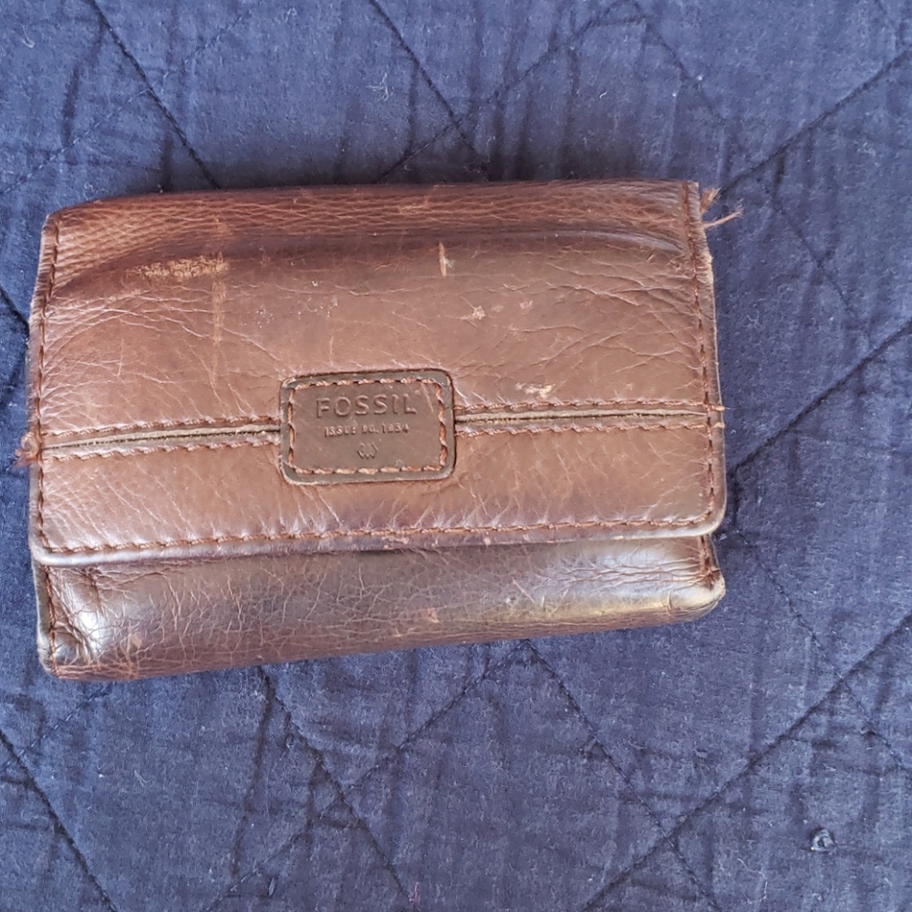 Fossil wallet